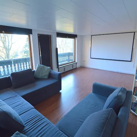 Dom wakacyjny Pleasant In With Sauna